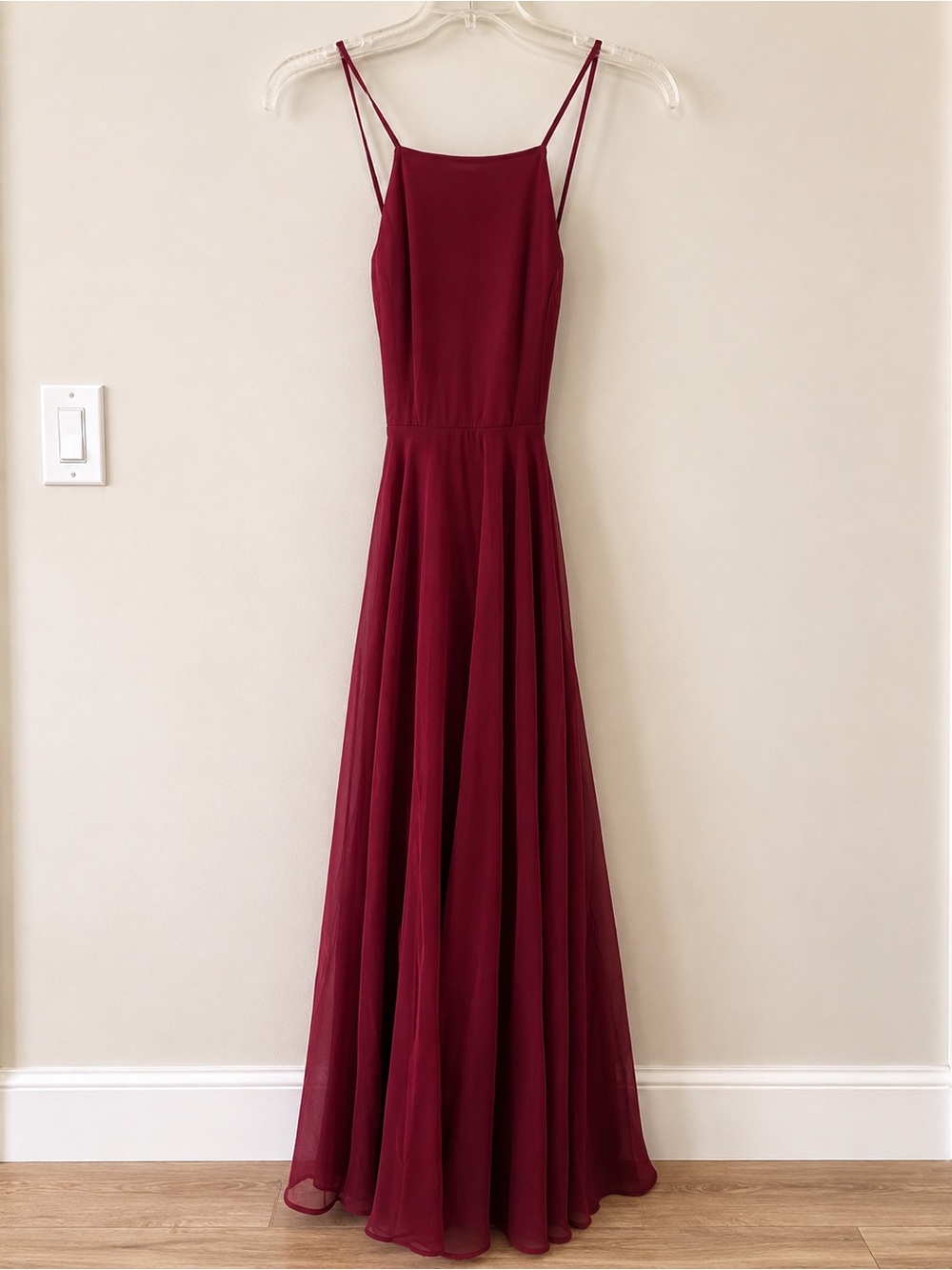 Elegant Burgundy Spaghetti-Strap Maxi Dress